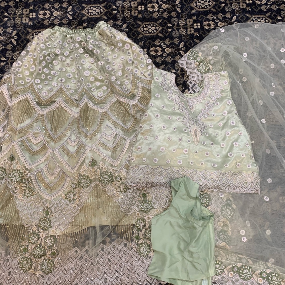 New 4 piece small to medium Indian lengha